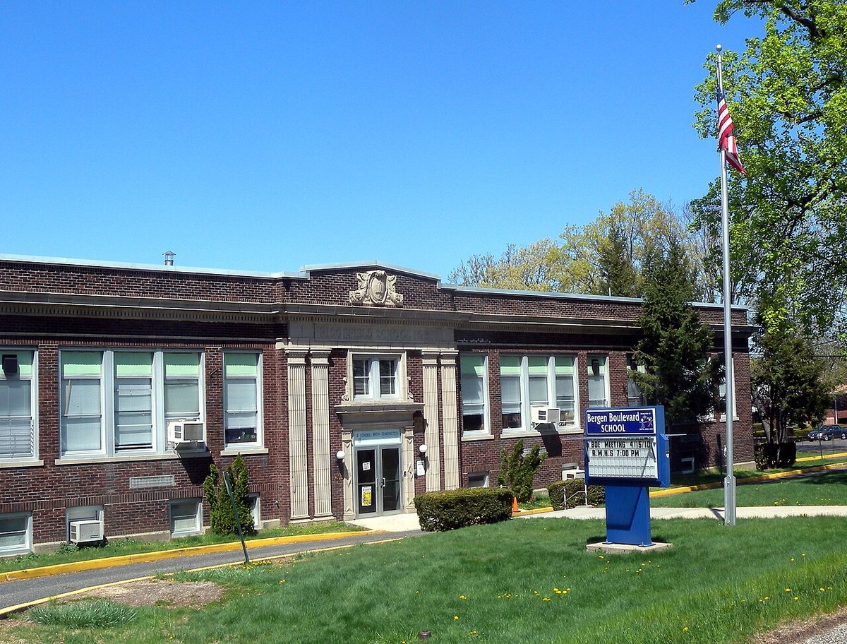 Ridgefield, NJ - Archivo:Bergen Blvd School Ridgefield jeh.JPG - Wikipedia, la enciclopedia  libr
